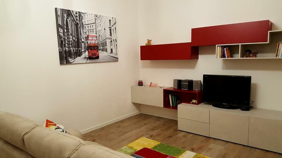 דירות קסטנאזו A Casa Di Elsa מראה חיצוני תמונה